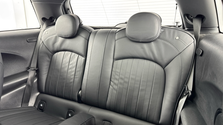 MINI Hatchback 135kW Cooper S Level 3 33kWh 3dr Auto Electric Hatchback